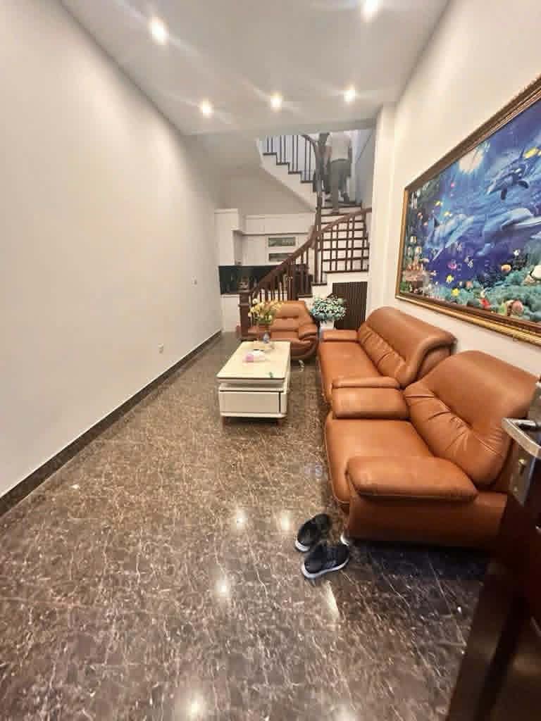 NHÀ ĐẸP ĐÓN TẾT ĐỘI CẤN VIEW HỒ ĐẦM TRÒN 33M X 5 TẦNG 7, 6 TỶ 